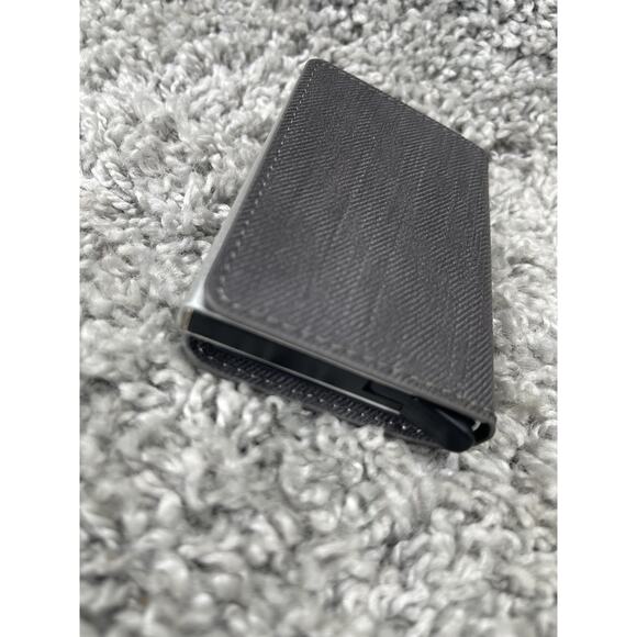 Dark Grey Trifold Leather Wallet Men’s Accessory - Picture 6 of 12